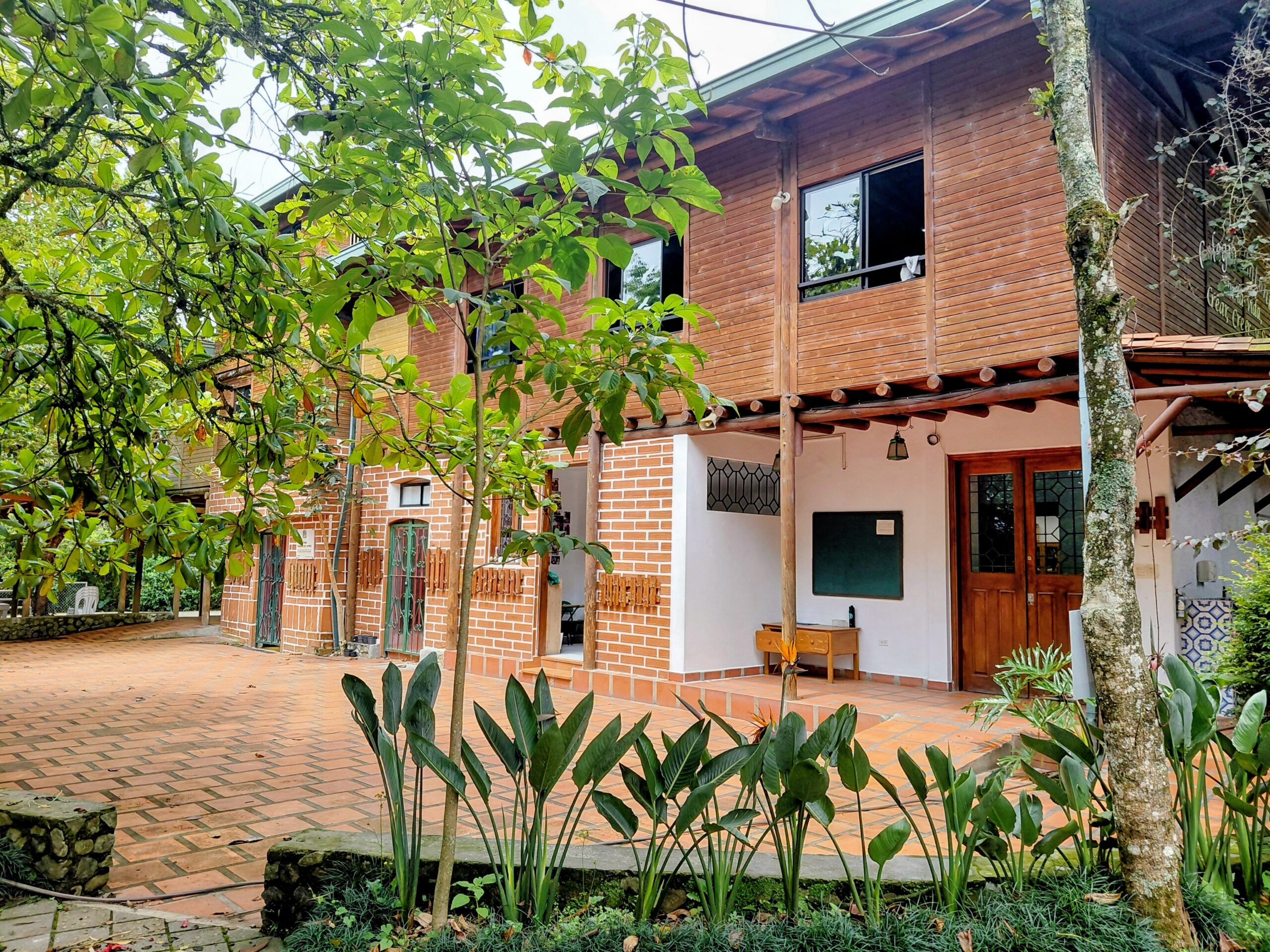 COLEGIO ANTONINO
